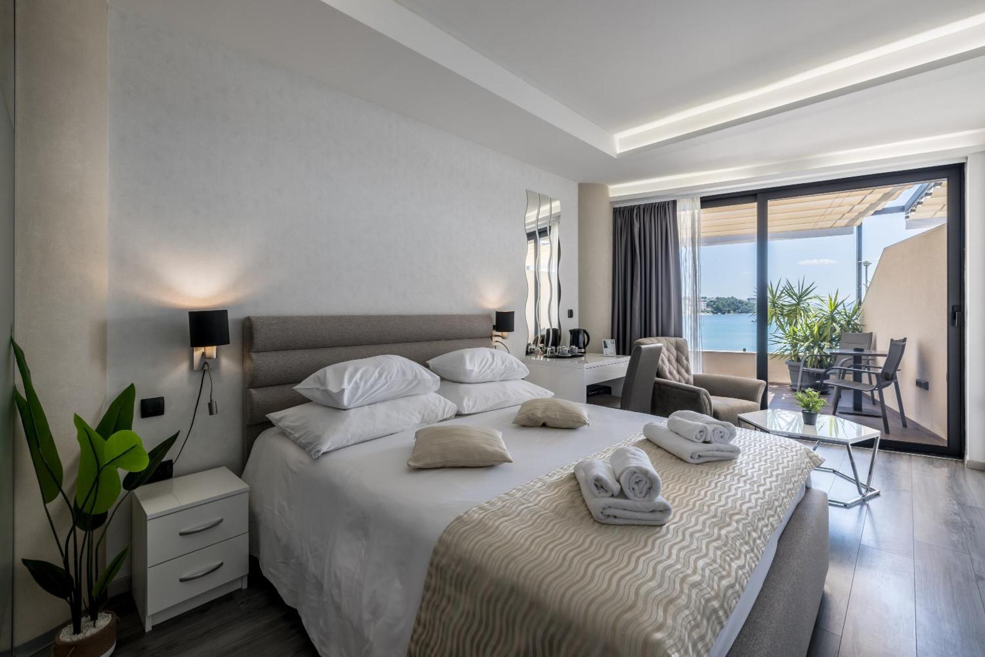 Sea View Luxury Rooms Seven Of Nine Split Exterior photo