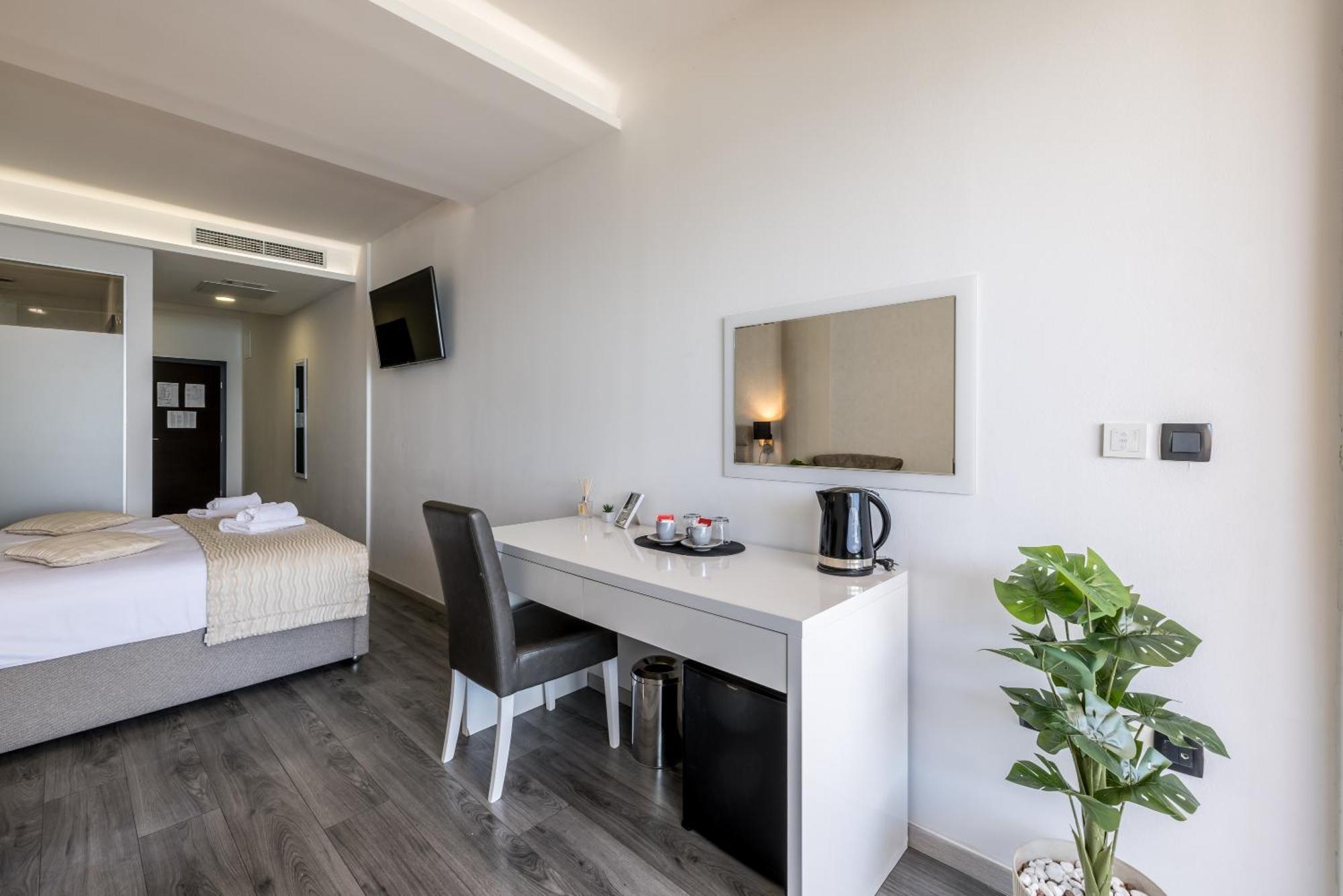 Sea View Luxury Rooms Seven Of Nine Split Exterior photo