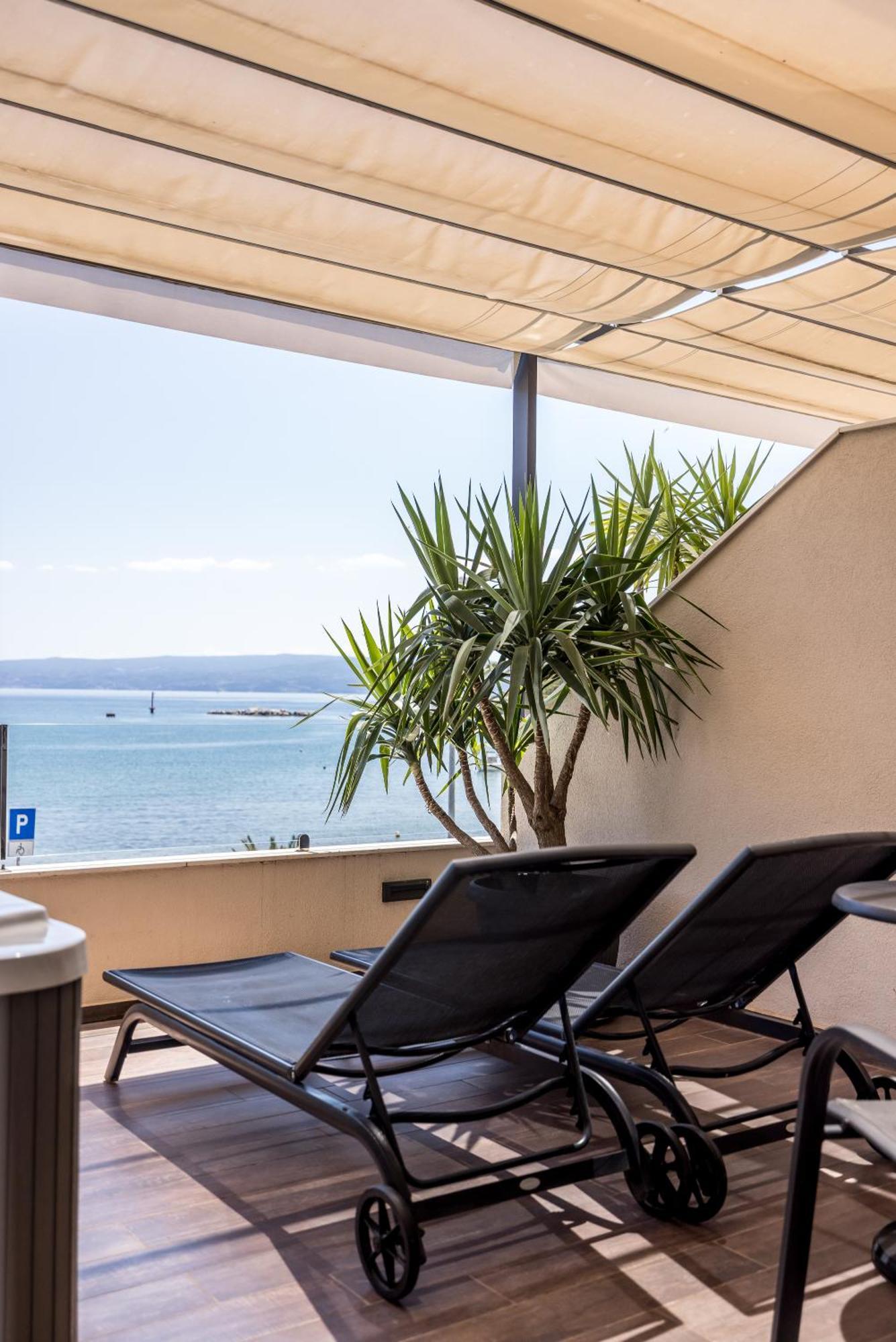 Sea View Luxury Rooms Seven Of Nine Split Exterior photo