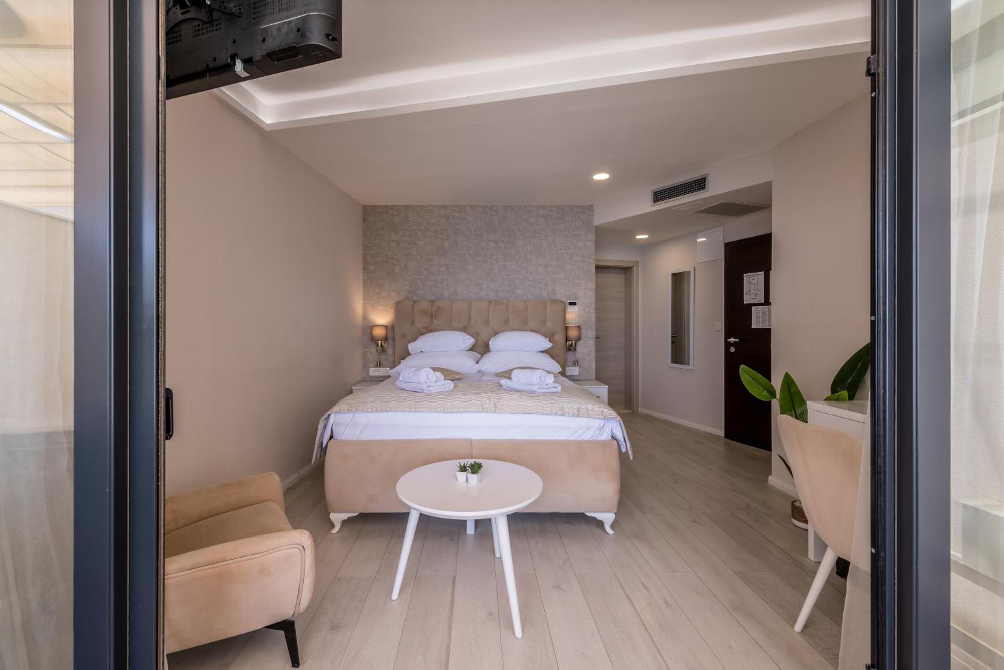 Sea View Luxury Rooms Seven Of Nine Split Exterior photo